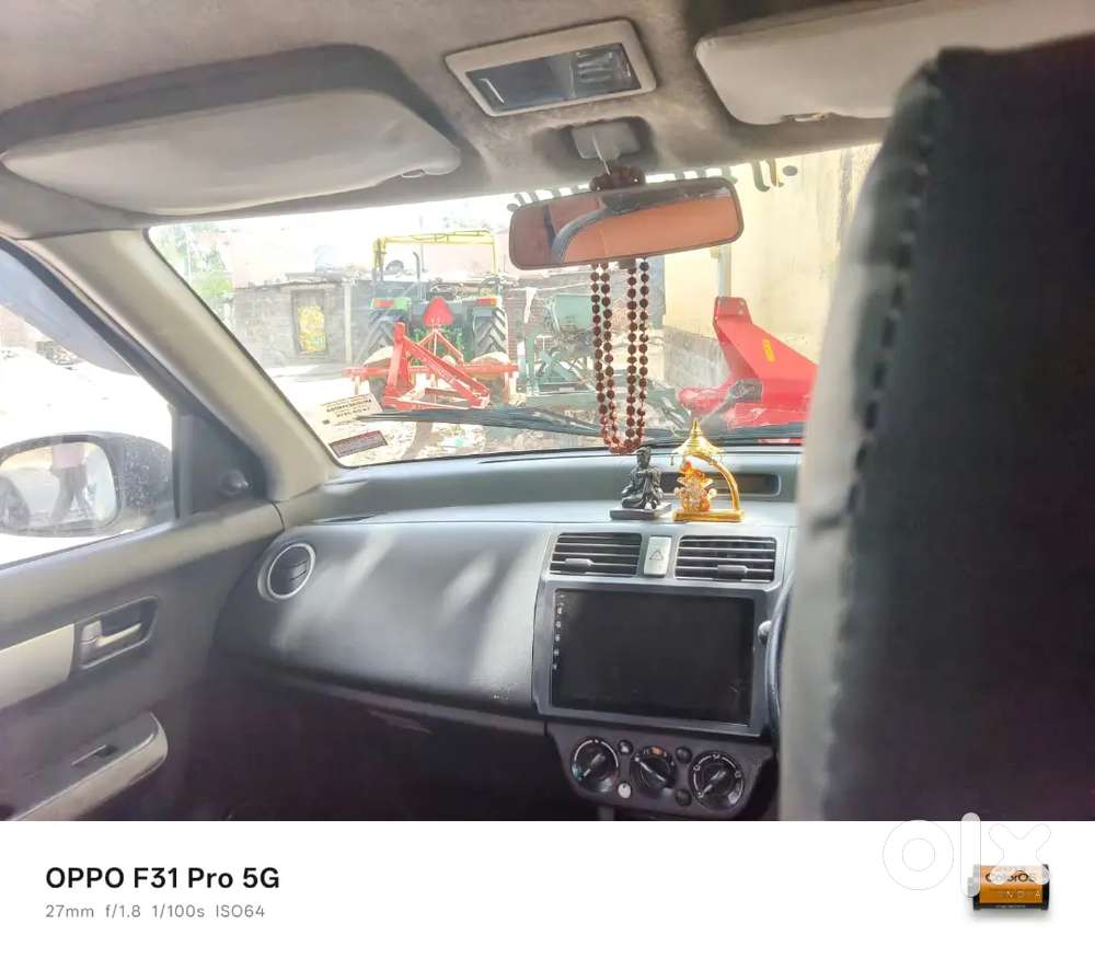 Mala Gadi Vikaychi Aahe