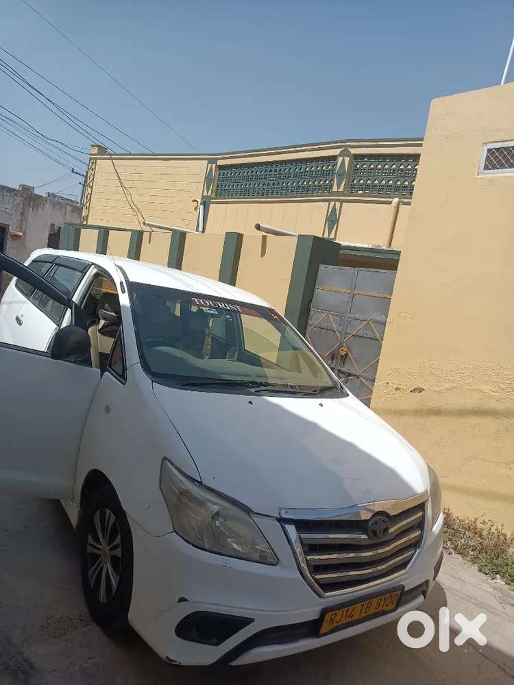 Toyota Innova 2011