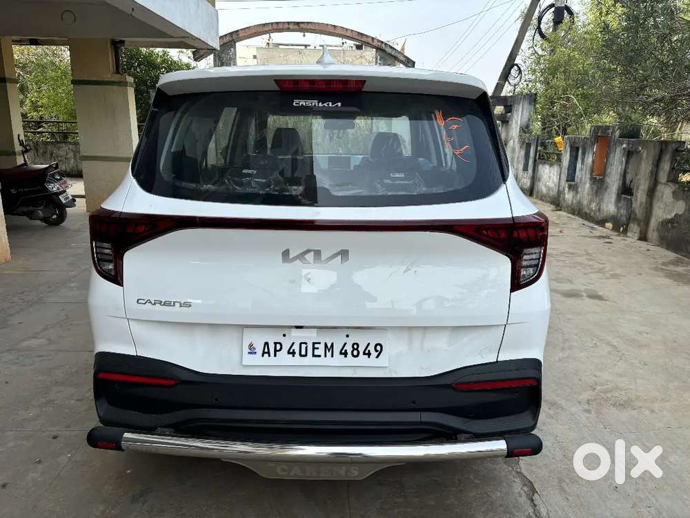 Kia Carens 2024 Diesel Well Maintained