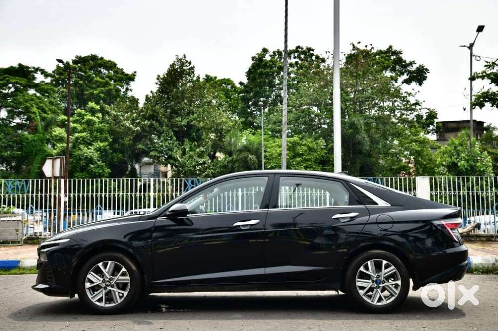 Hyundai Verna 1.5 Mpi Mt Sx (o), 2024, Petrol