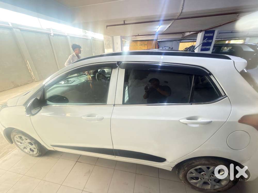 Hyundai Grand I10 2016 Petrol Cng