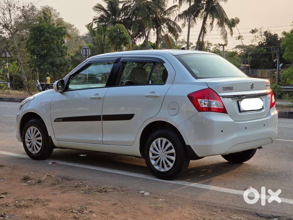 Maruti Suzuki Swift Dzire 1.2 Vxi Bsiv, 2015, Petrol