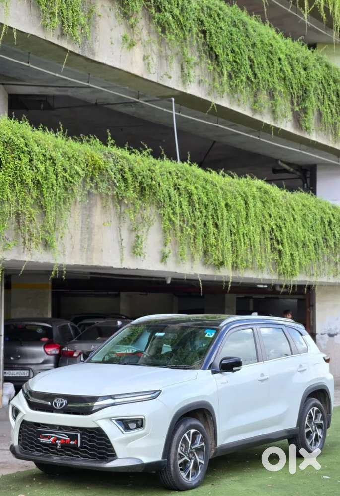 Toyota Urban Cruiser Hyryder 1.5 V Hybrid, 2023, Petrol