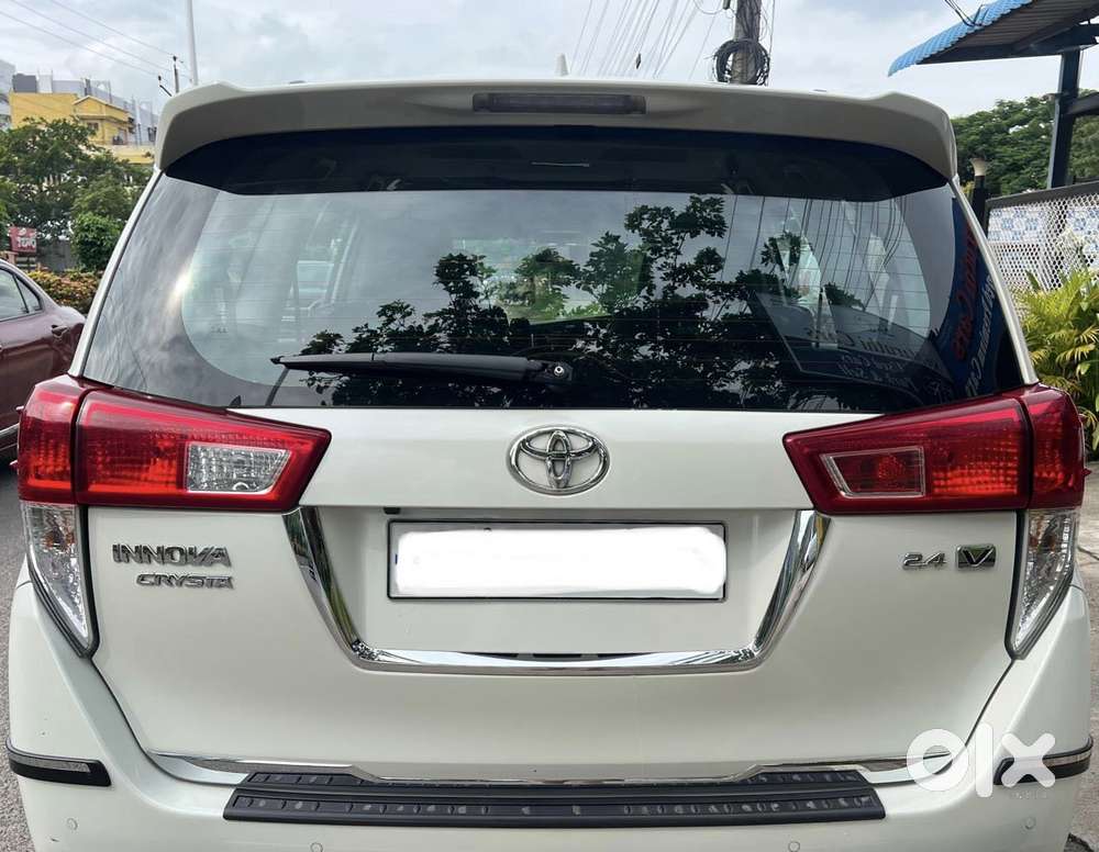 Toyota Innova Crysta 2.4 V 7 Str, 2022, Diesel