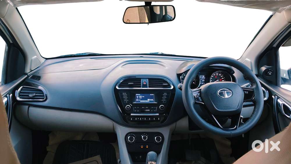 Tata Tiago Xza, 2018, Petrol