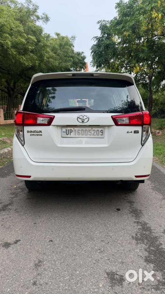Toyota Innova Crysta [2020-ongoing] 2.4 Gx 7 Str, 2022, Diesel