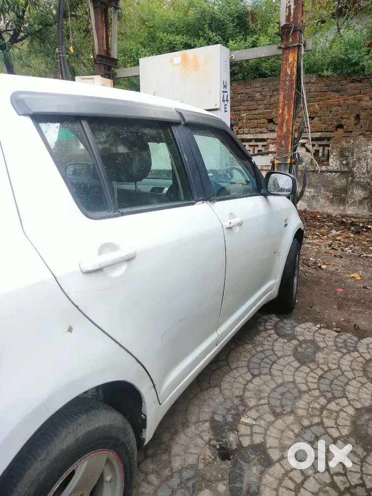 Maruti Suzuki Swift 2010 Diesel 75000 Km Driven