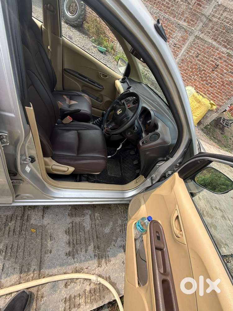 Honda Brio 2012 Petrol Well Maintained