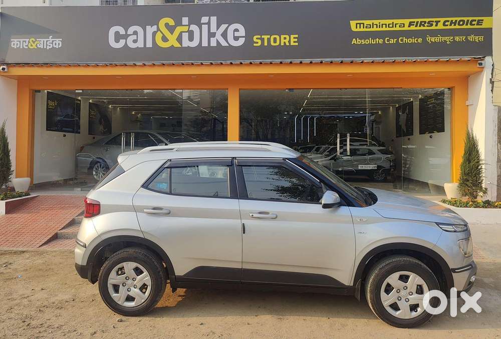 Hyundai Venue S Turbo Dct, 2019, Petrol