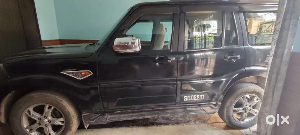 Mahindra Scorpio 2016