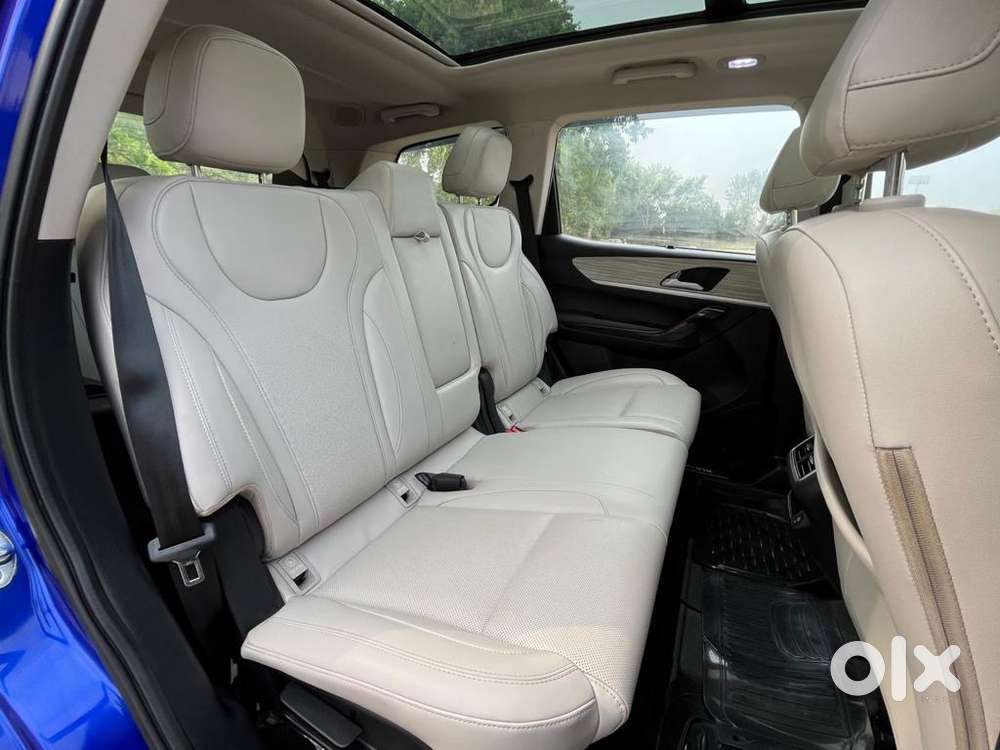 Mahindra Xuv700 2022 Year