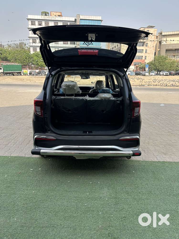 Kia Carens Luxury (o)1.5 Diesel At 7 Str, 2024, Diesel