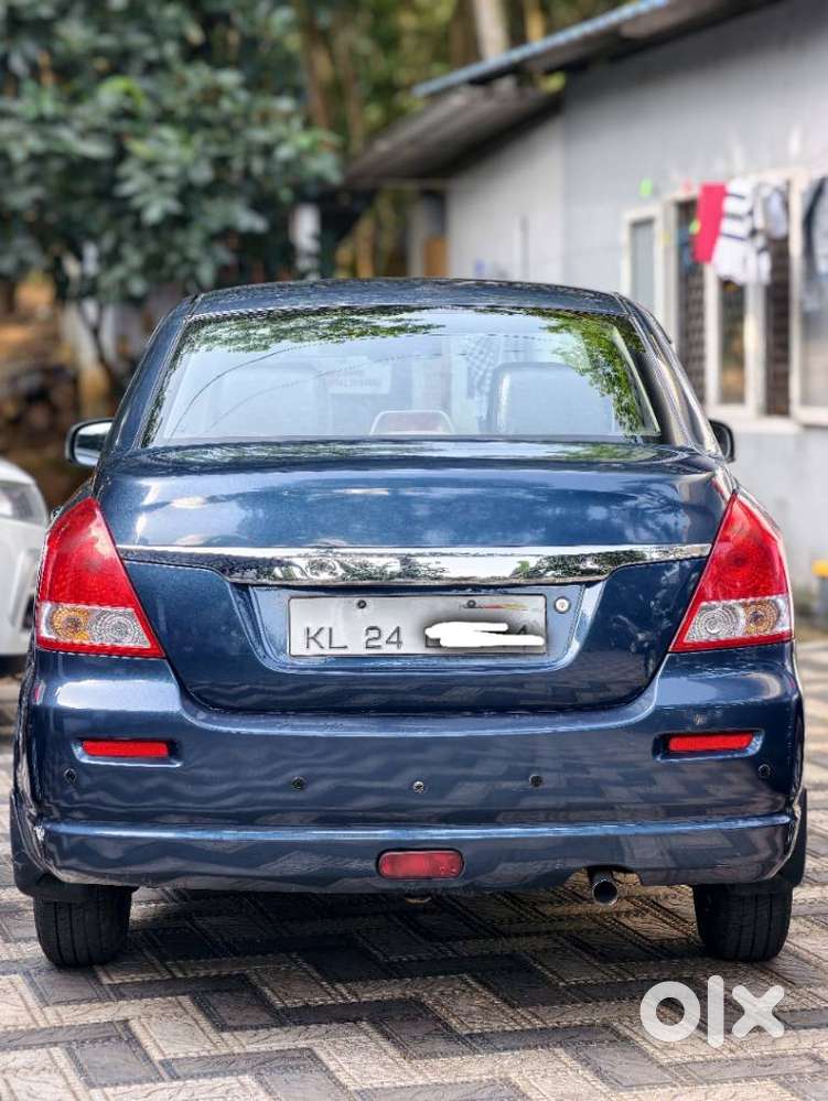 Maruti Suzuki Swift Dzire 1.2 Vxi Bsiv, 2011, Petrol