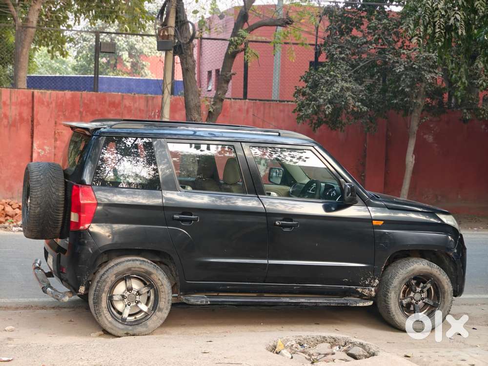 Mahindra Tuv 300 T8 Amt, 2015, Diesel
