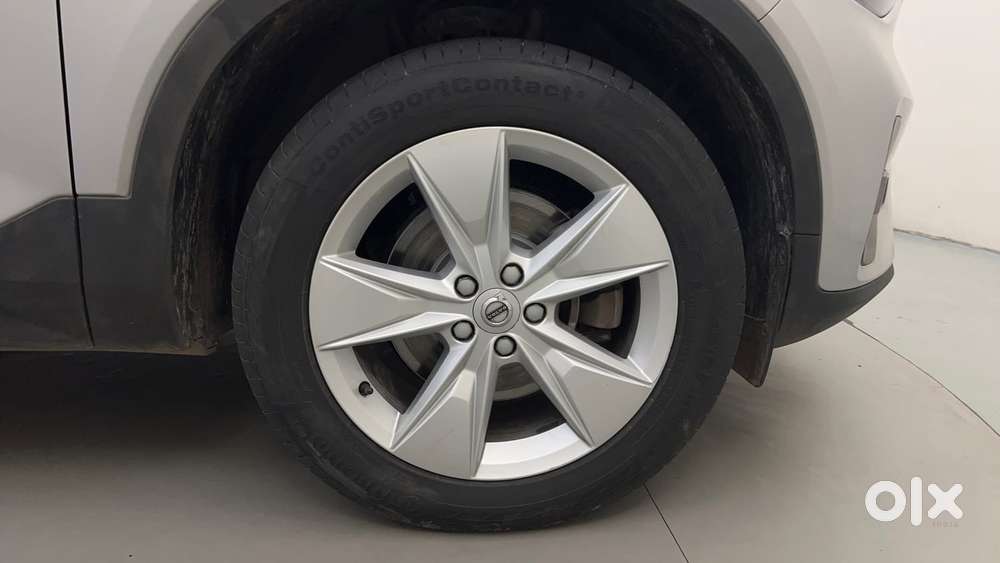 Volvo Xc40 B4 Ultimate, 2023, Petrol