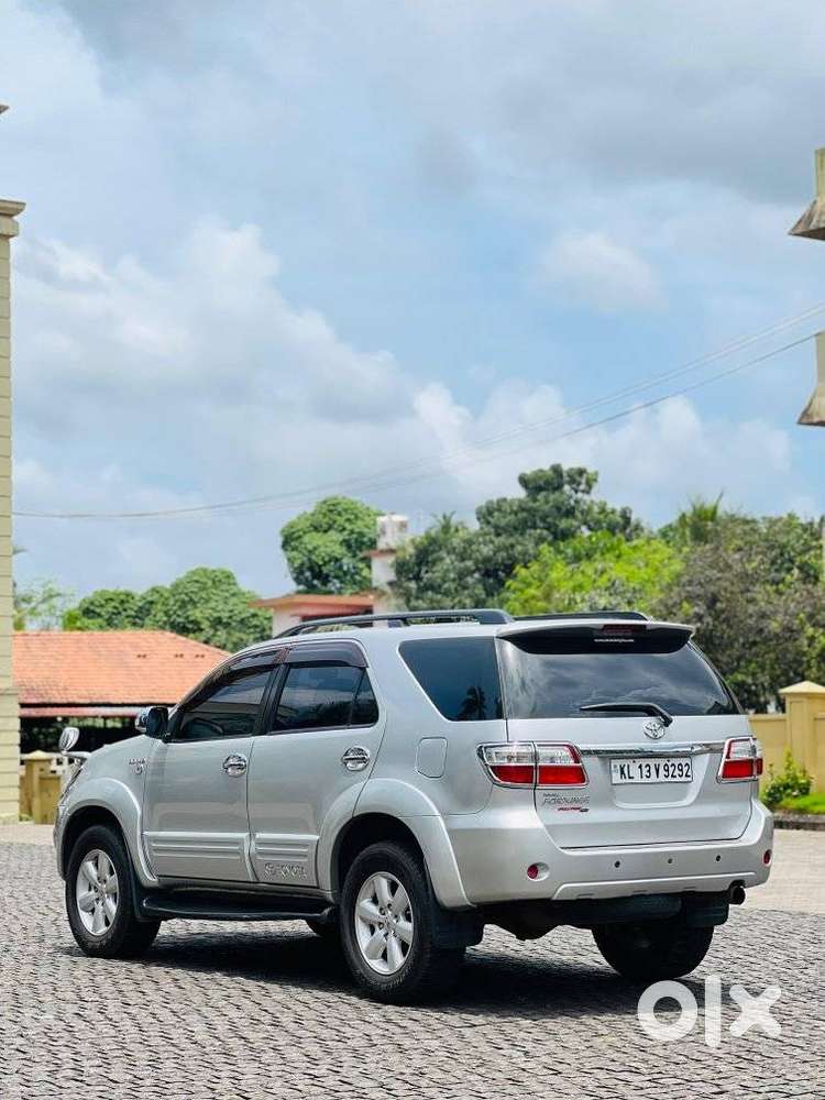 Toyota Fortuner, 2011, Diesel