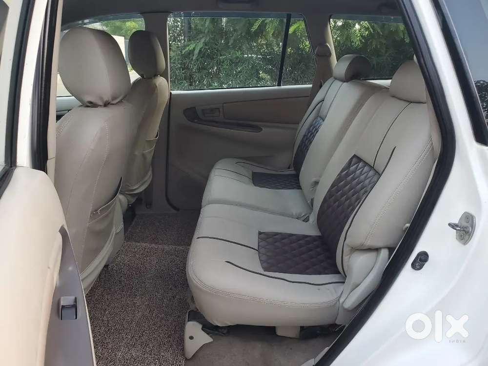 Toyota Innova 2.5