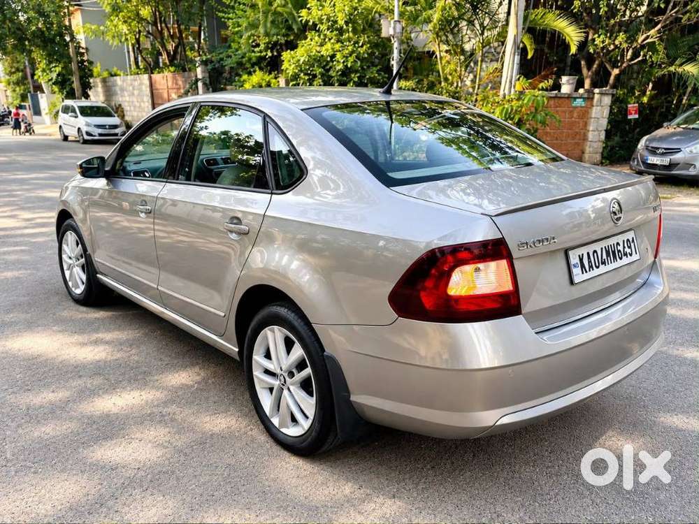 Skoda Rapid 1.6 MPI Style Black Package, 2019, Petrol