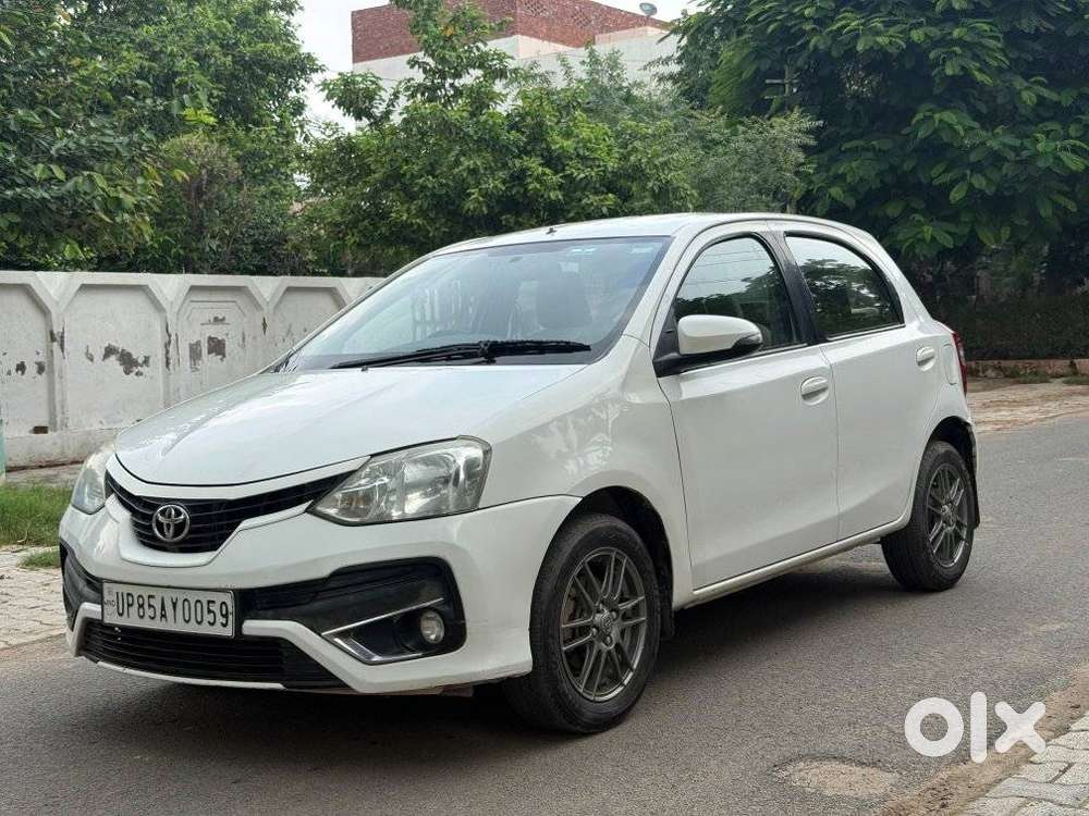 Toyota Platinum Etios 1.5 Vx, 2016, Petrol