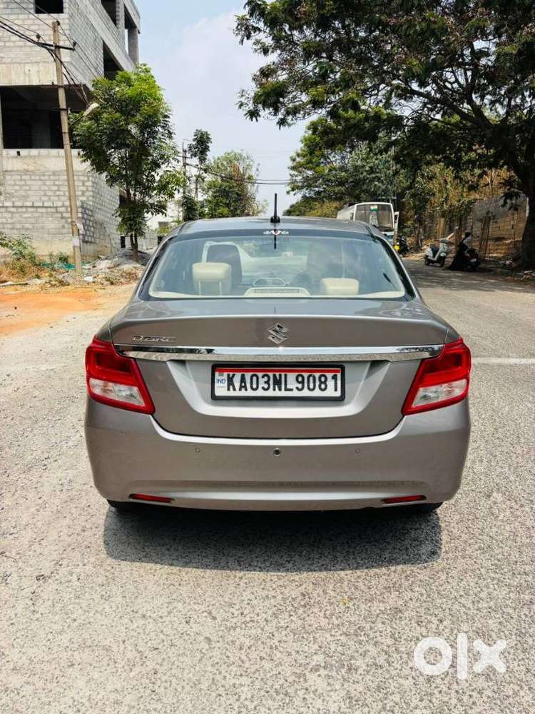 Maruti Suzuki Dzire 1.2 Vxi, 2022, Petrol