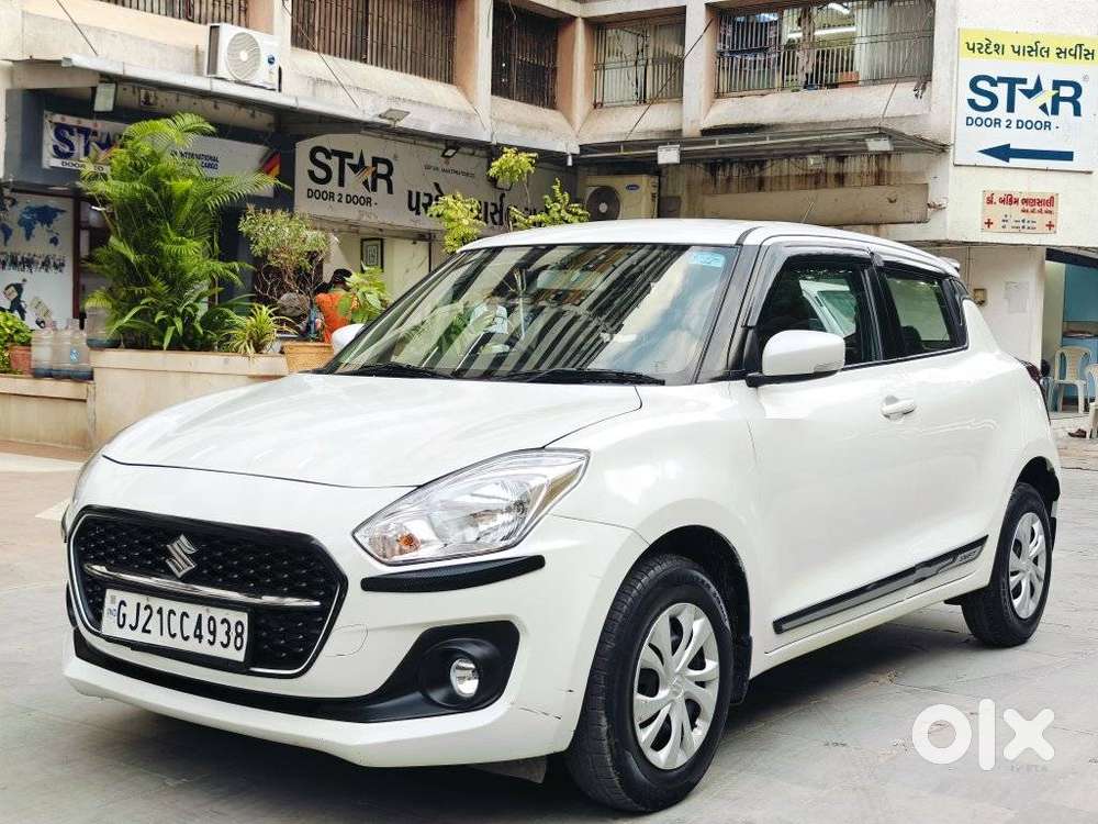 Maruti Suzuki Swift Vxi + Manual, 2022, Petrol