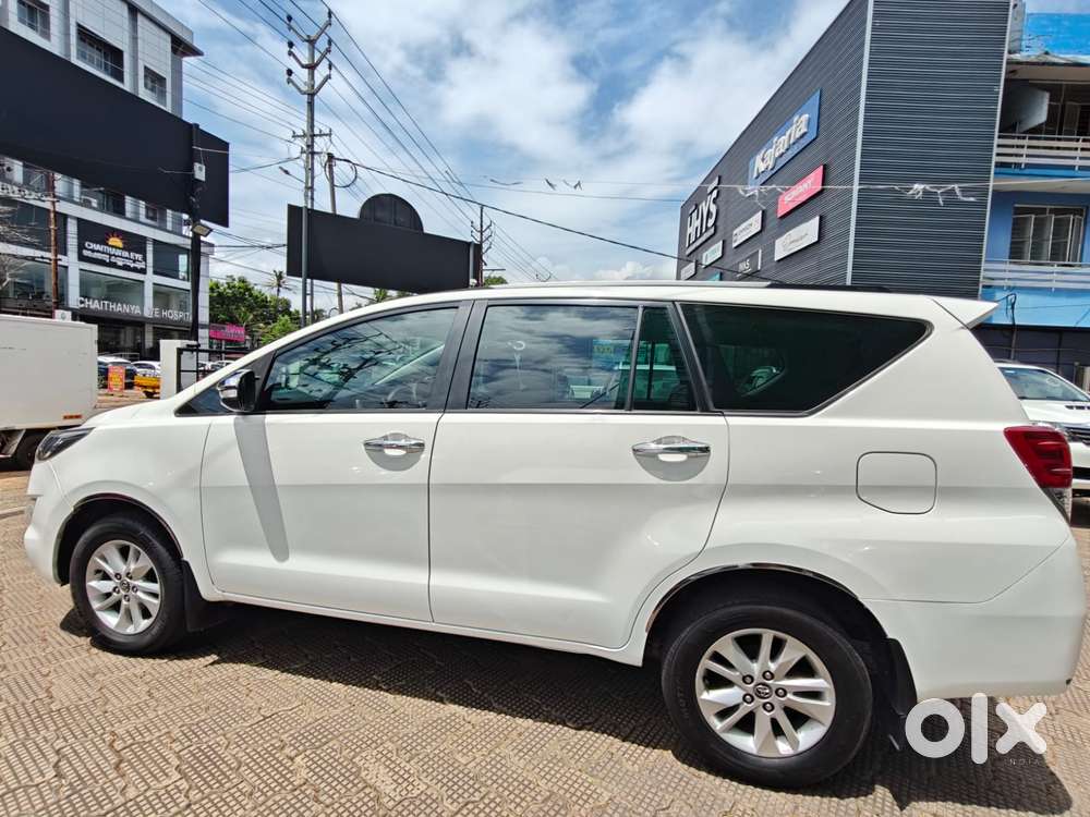 Toyota Innova Crysta 2.8 Gx At, 2017, Diesel