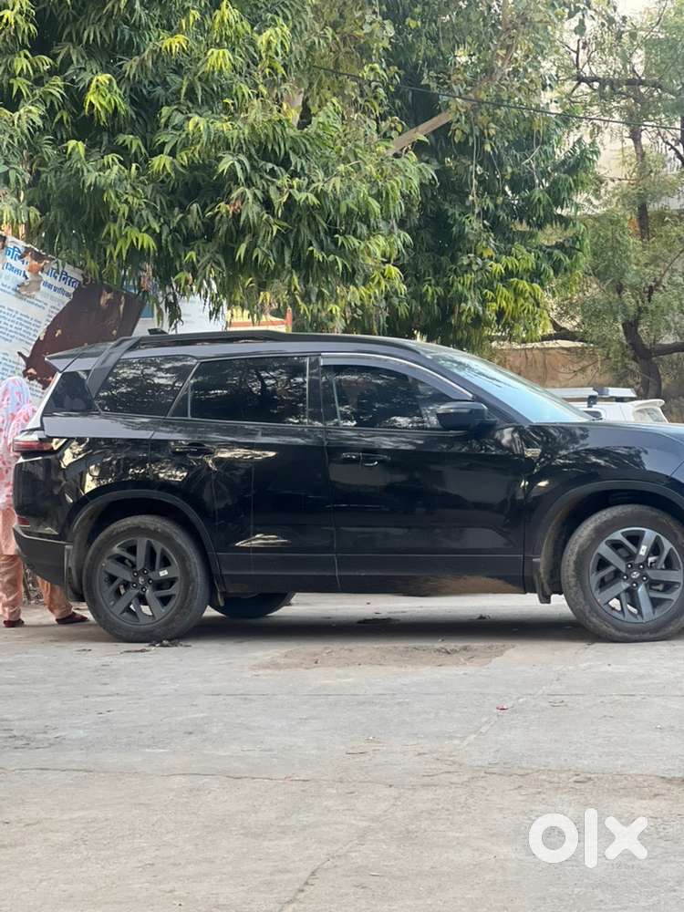 Tata Safari 2022 Dark Edition