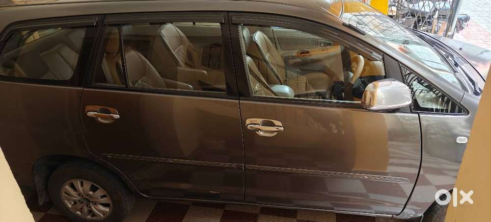 Well Maintained 2012 Innova 7 Seater