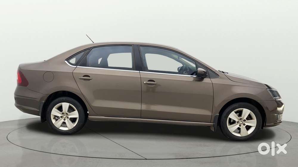 Skoda Rapid 1.0 Ambition Tsi At, 2020, Petrol
