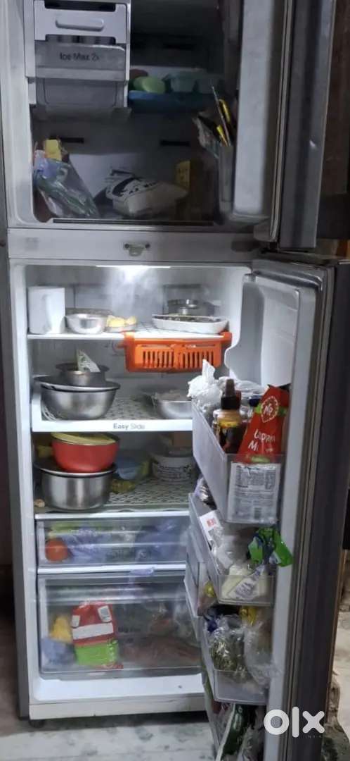 Samsung double door fridge in brand new condition