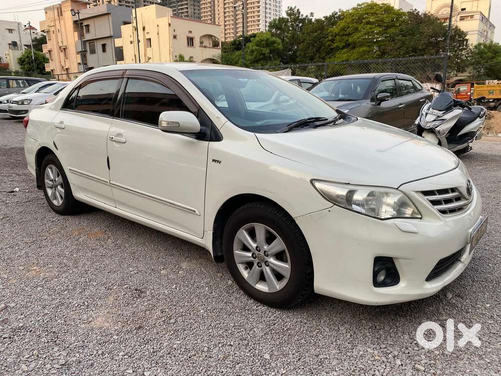 Toyota Corolla Altis [ ] 1.8 Vl At, 2011, Petrol