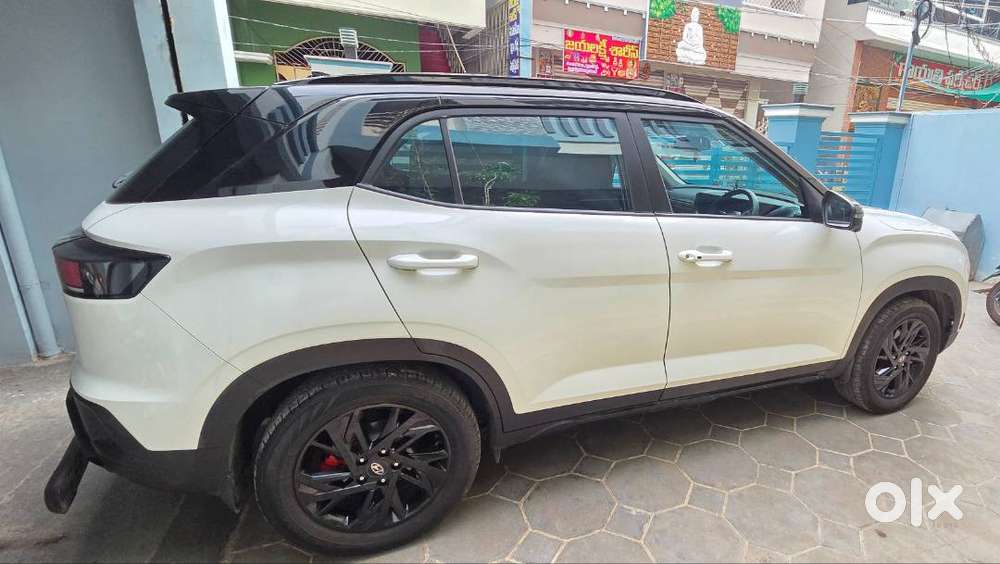 Creta Sx(o) Knight Edition Dual Tone