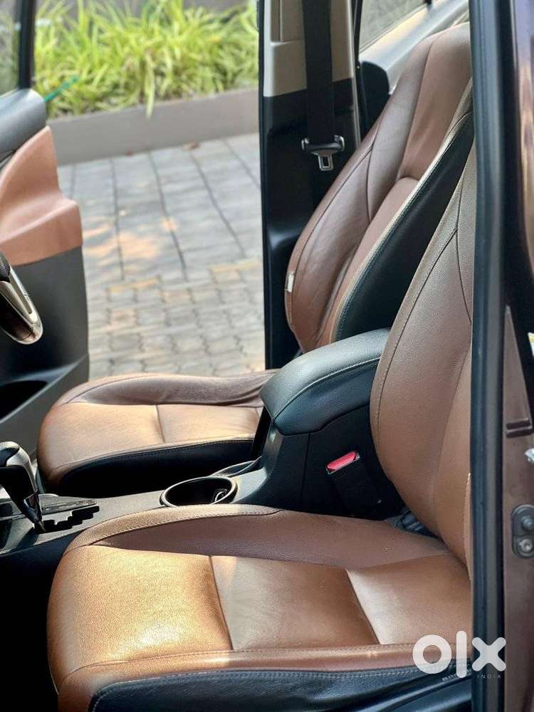 Toyota Innova Crysta 2.8z Automatic, 2017, Diesel