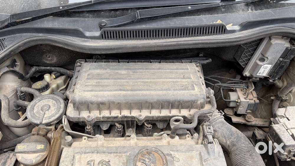 Skoda Rapid Petrol Top Model 62000 Km Running All Original 2 Keys