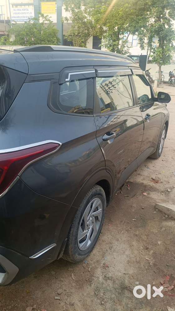 2023 Kia Carens Petrol