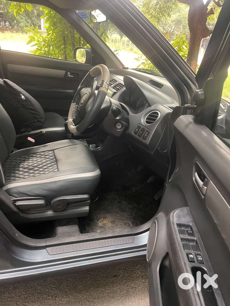Maruti Suzuki Swift 1.3 Zxi, 2006, Petrol