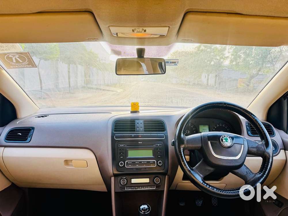 Skoda Rapid Elegance 1.6 Tdi Cr Manual, 2012, Diesel