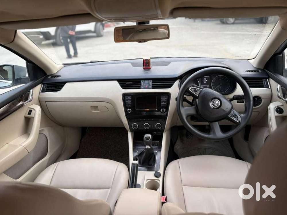 Skoda Octavia Ambition 2.0 Tdi Mt, 2014, Diesel