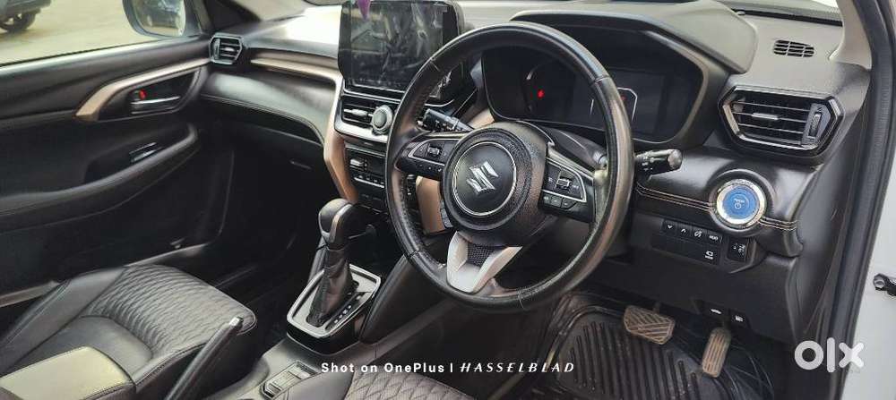 Maruti Suzuki Grand Vitara 1.5 Alpha Plus Intelligent Hybrid Ecvt, 2..