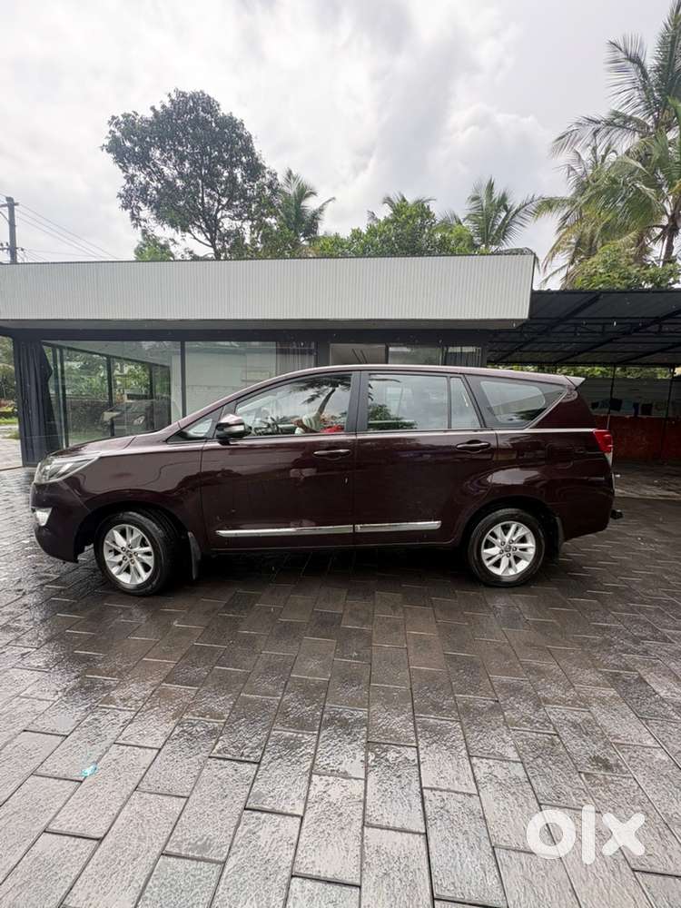 Toyota Innova Crysta Diesel 2016