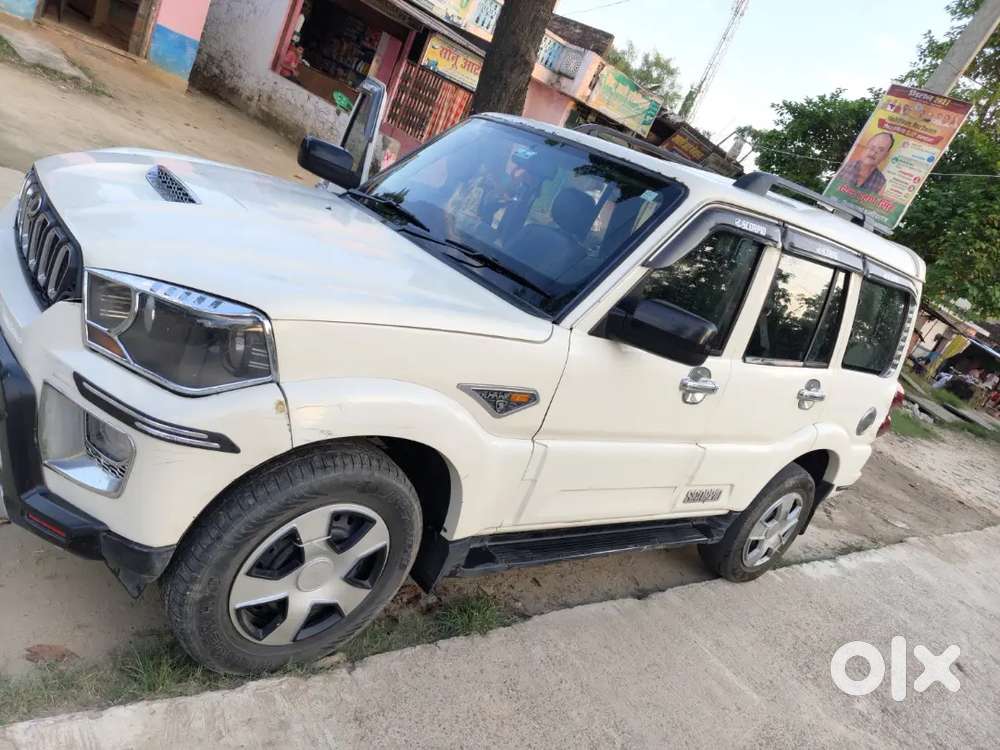Mahindra Scorpio S6 Plus 2017