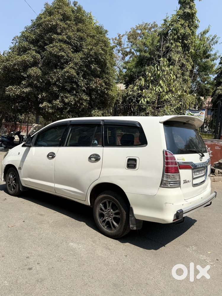 Toyota Innova 2.5 V 7 Str, 2011, Diesel