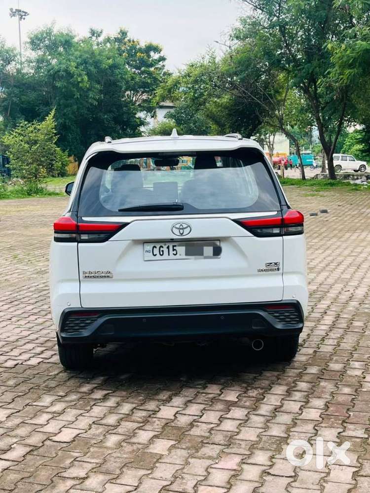 Toyota Innova Hycross 2.0 Zx Hybrid 7 Str, 2024, Electric