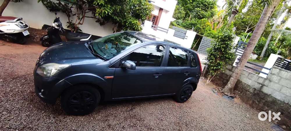 Ford Figo 2011 Diesel 142000 Km Driven