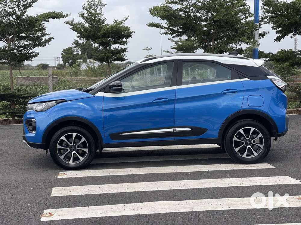 Tata Nexon Amt Xza Plus, 2020, Petrol
