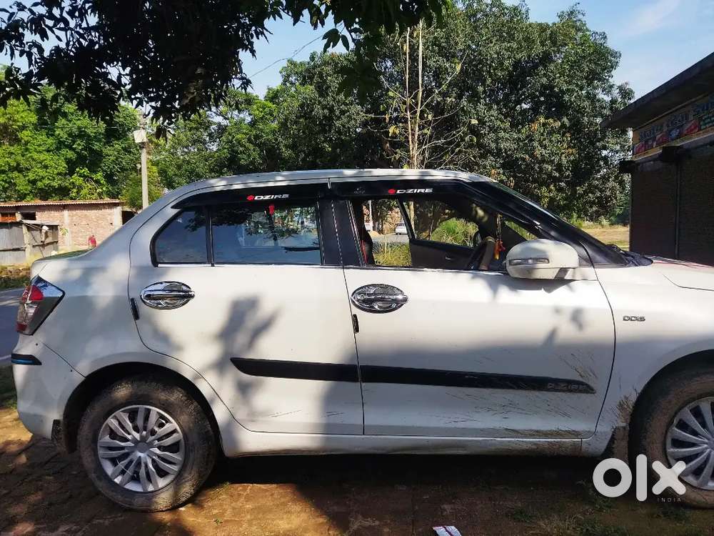 Urgent!! Maruti Suzuki Swift Dzire 2016 Diesel Well Maintained