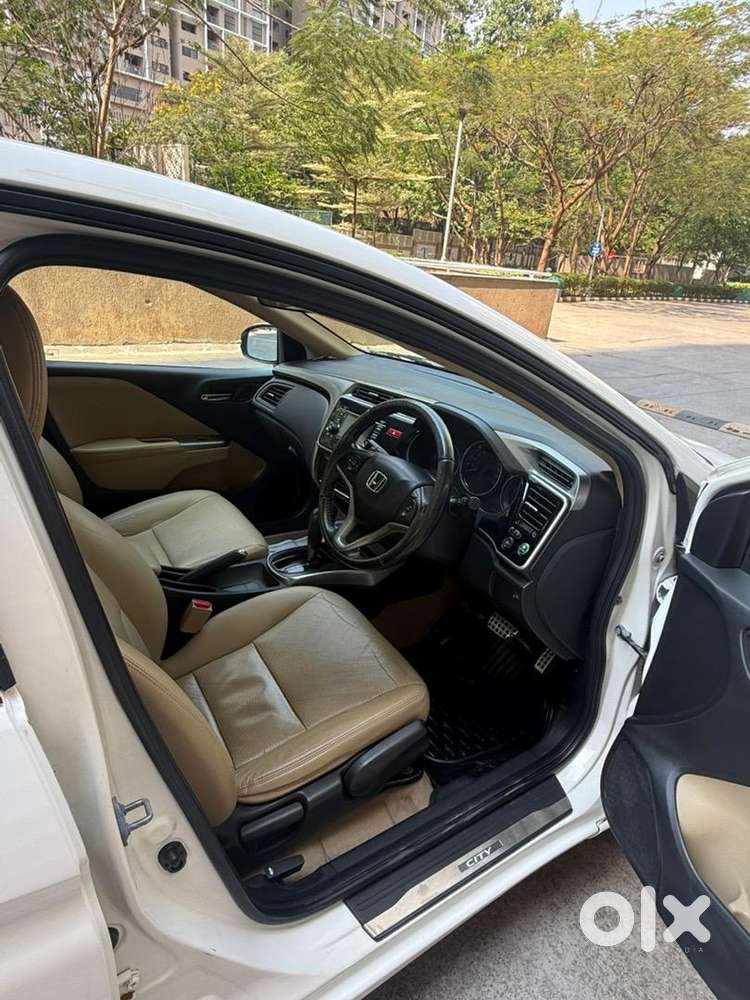 Honda City -automatic -sunroof-ivtec-vx
