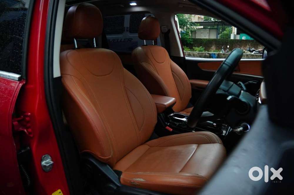 Mahindra Xuv700 2.0 Ax 5 Petrol At Str, 2022, Petrol