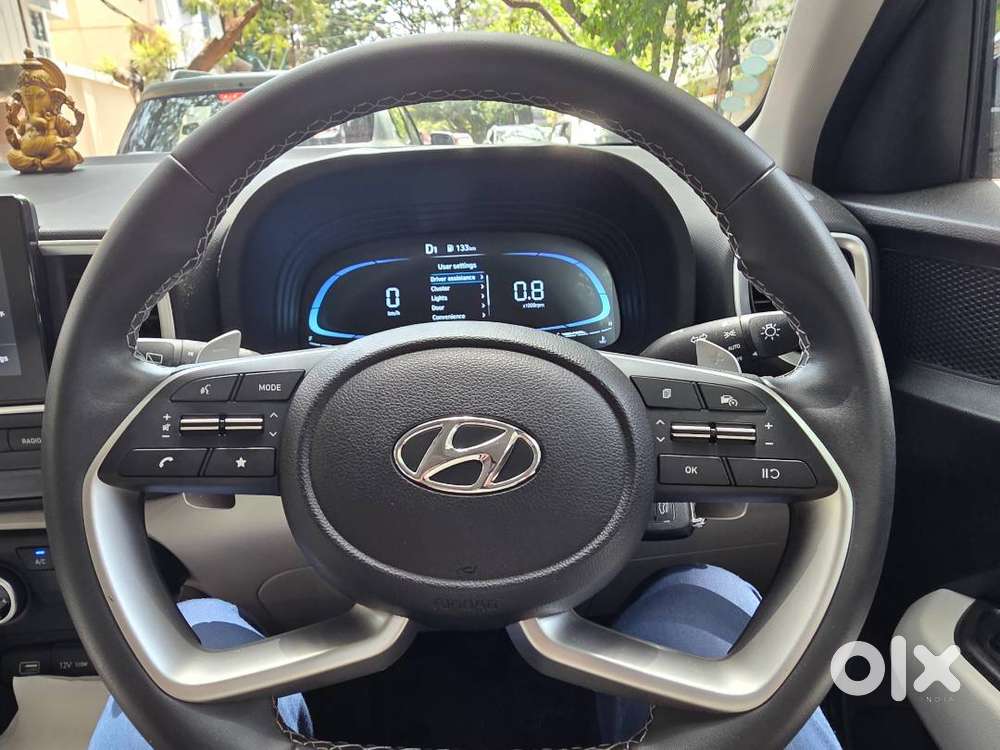 2025 Venue Only 6000kms Driven ( Condition - As Good As New )