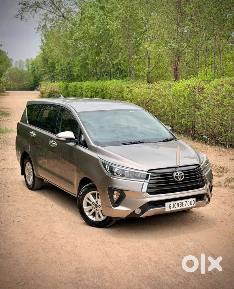 Toyota Innova Crysta 2.8 Zx At 7 Seater, 2017, Diesel